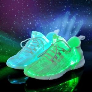Chaussure lumineuse 2025 nike