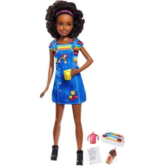 Poupee Barbie 32cm afro noire baby sitter cheveux boucles frises en salopette avec accessoires Cdiscount Jeux Jouets