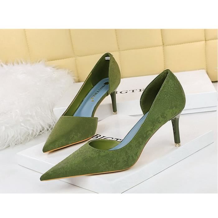 Escarpin Femme Mode Sexy Talon Haut 7cm Bout Pointu en Tissu Couleur Vert Achat Vente Escarpin Femme Mode Sexy Talon Haut 7cm Bout Pointu en Tissu Couleur Vert pas cher Cdiscount