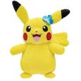 Peluche Pikachu BANDAI - Pokémon - 20 cm - Avec une fleur ou un chapeau - Modèle aléatoire-0