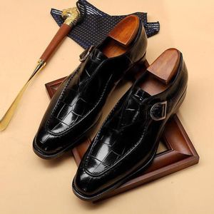 Wendy - Chaussures richelieu fleuri homme - cuir noir - Maison Hardrige