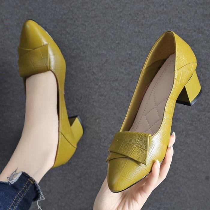 Escarpin jaune clearance talon carré
