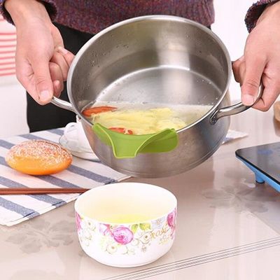 2 Pièces Passoire + Entonnoir Silicone - Pour Casseroles - Anti-déversement - Lavable Lave-vaisselle