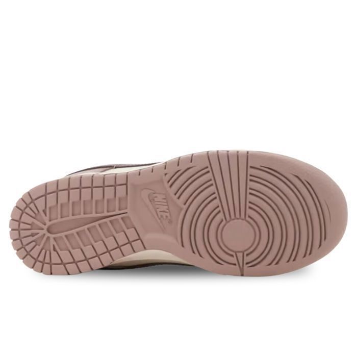 Chaussures NIKE Dunk Low Femme Marron Lacets Plat