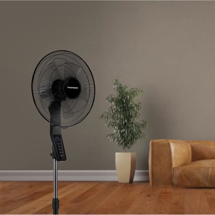 THOMSON Ventilateur sur pied - diamètre 40 cm - LED - Clavier tactile - Minuteur 7h30 - 3 vitesses - 3 modes de fonction - Noir