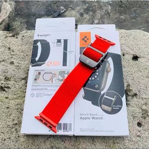 BRACELET MONTRE CONNEC. Rouge -Spigen-Bracelet DuraPro Flex pour Apple Wat