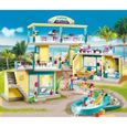 PLAYMOBIL - 70434 - Family Fun - PLAYMO Beach Hôtel - Hôtel de plage avec bungalows et piscine-1