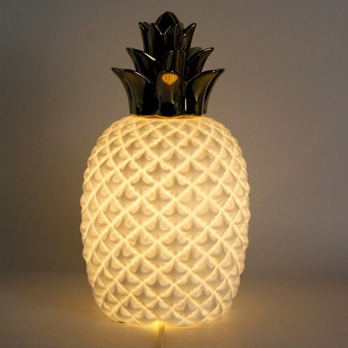 Lampe de table ananas en laiton Maison Jansen:: années 1960 En vente