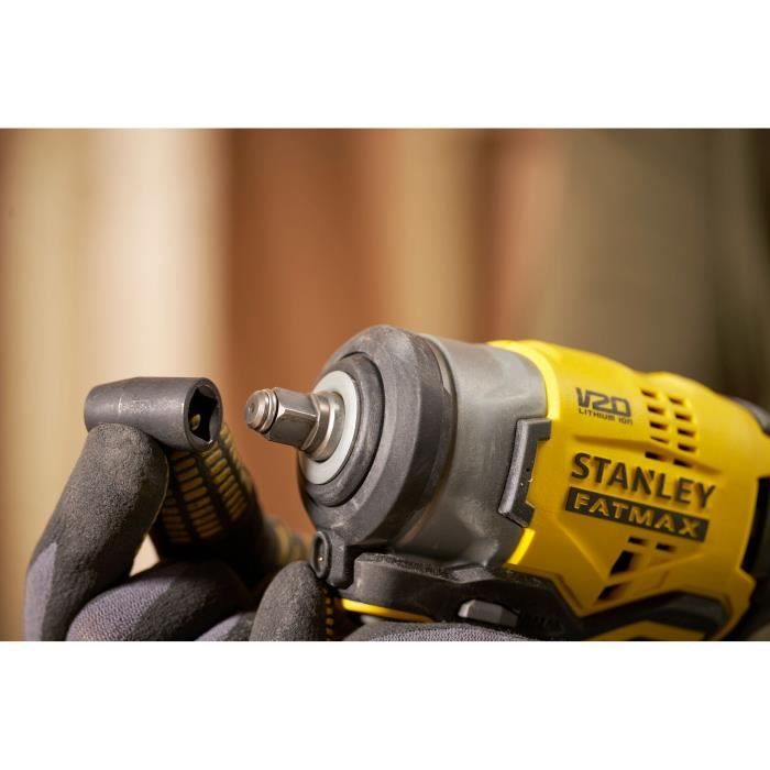 Stanley Outils - Clé à chocs sans fil 18V, sans batterie ni chargeur SFMCF940B-XJ