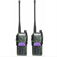 2 Pcs Baofeng UV-82 Talkie-walkie FM radio VHF/UHF double bande/affichage/veille longue portée (Casque ajouté, Camouflage)