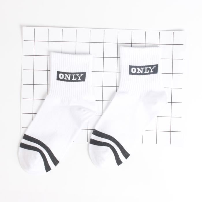 Mignon Souriant Chaud Chaussette Personnage De Dessin Animé Emoji Icône