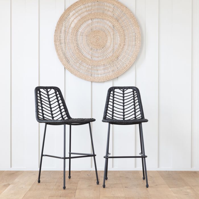 Lot de 2 tabourets de bar en rotin synthétique noirs OKA Lot de 2 tabourets de bar en rotin synthétique noirs OKA