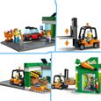 LEGO® City 60347 L’Épicerie, Boutique, Chariot Élévateur et Plaques de Route pour Enfants-2