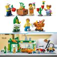 LEGO® City 60347 L’Épicerie, Boutique, Chariot Élévateur et Plaques de Route pour Enfants-3