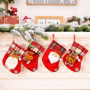 Lot De 2 Chaussettes De Noël à Suspendre - 48 X 30 Cm - Rouge Et Verte - Décoration Sapin, Cheminée - 6