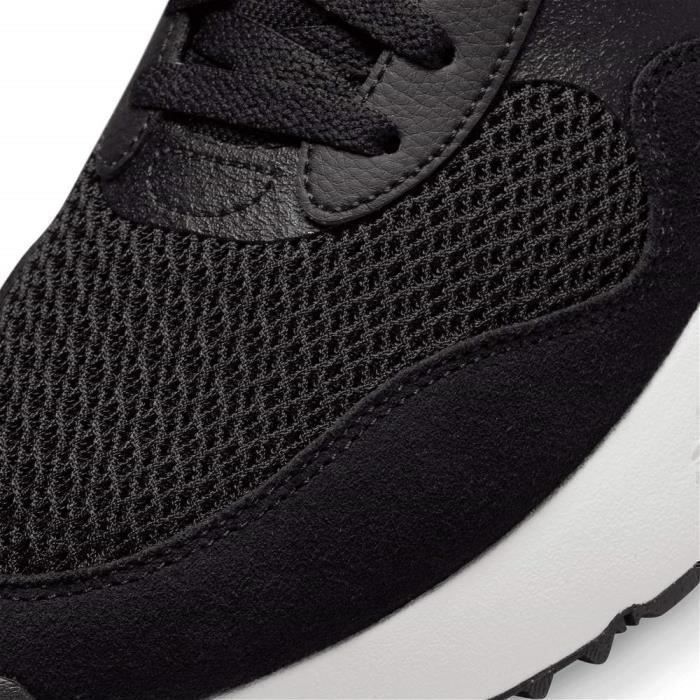 air max running shoes black