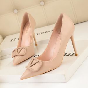 Chaussure Femme Ete Chic Rose décorative à chaîne en métal à Mailles de  Couleur Unie pour Dames Chaussures Talon Compensées