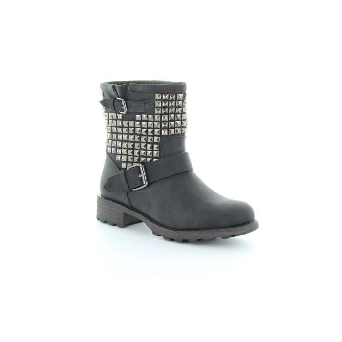 botte a clous