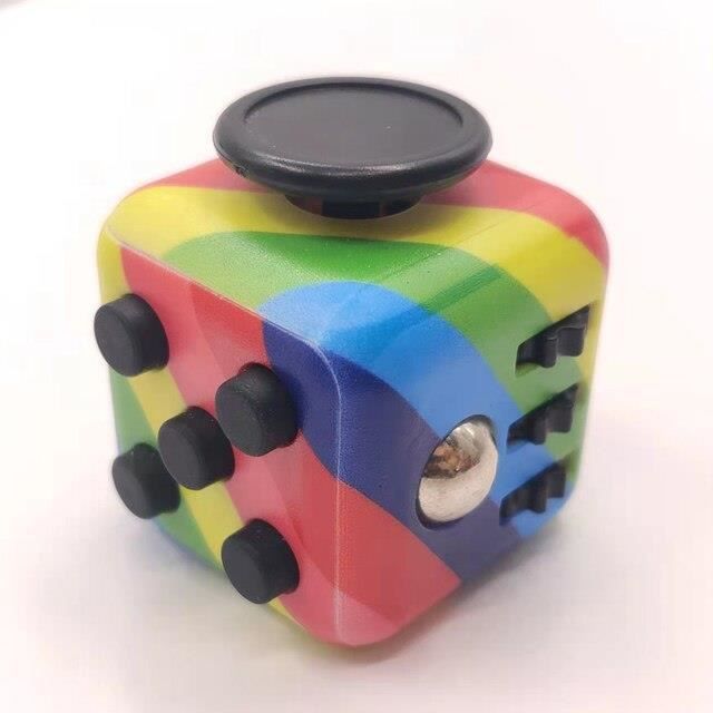 Cube 6 Fonctions Apaisantes Lubibi Cube Anti-Stress,Rainbow Décompression Jouet Cube Avec 6 Mod Apaisantsstress Cube Toy Pour Enfants Et Adultes Ant Amz Jouet Sensoriel TDAH