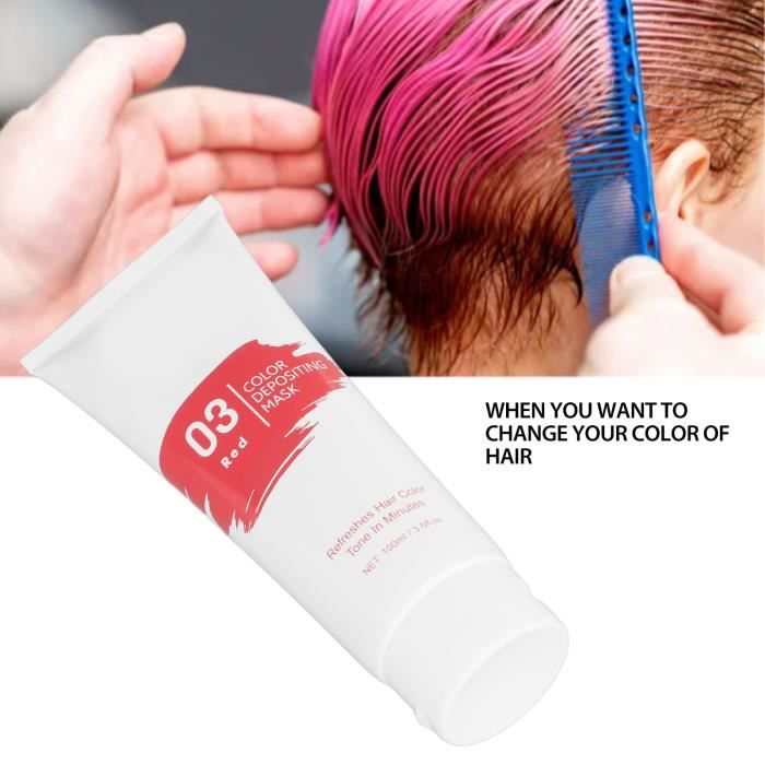 cheveux teints en violet