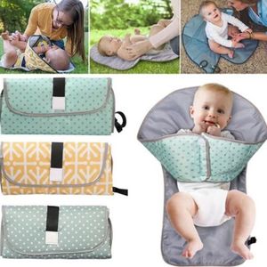 coussin /à langer Aolaso Tapis /à langer l/éger Gris imperm/éable et essuyable Tapis pliable pour b/éb/és Tapis /à langer portable pour b/éb/és