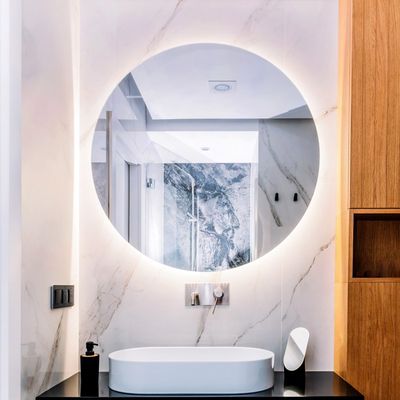 FLASIDU Miroir de salle de bain avec lumières LED,Miroir de Maquillage,60x60cm,Anti-buée,3 Couleurs,Touche Tactile,Affichage Temps - Maison