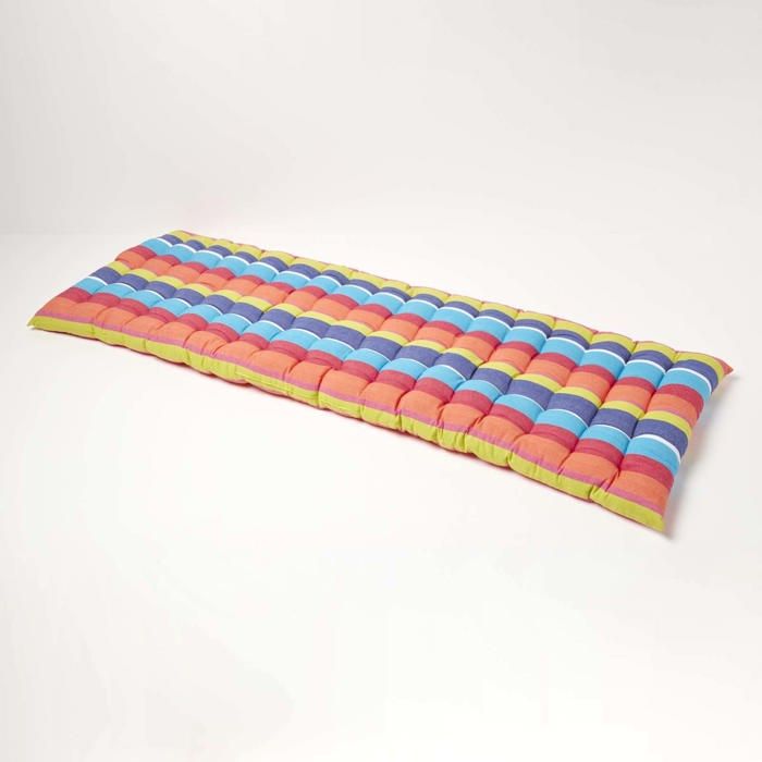Coussin pour banc de jardin - HOMESCAPES – Rayures multicolores – 143 x 48 x 5 cm – Matelas de sol – Coton et polyester – Extérieur Coussin pour banc de jardin - HOMESCAPES – Rayures multicolores – 143 x 48 x 5 cm – Matelas de sol – Coton et polyester – Extérieur