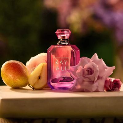 kayali-fleur-majesty-rose-31-.jpg