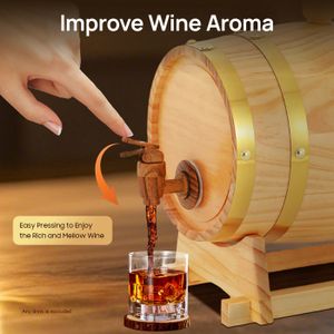 grand tonneau à vinaigre pour décoration ou utilisation