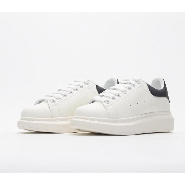 Baskets de basket ball AUTREMENT Alexander McQueen Blanc noir Talon plat Lacets Cdiscount Sport