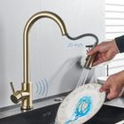 FUZMONOERE Robinet de cuisine Touch, Robinet Mélangeur à Commande Tactile Intelligente Sensible,Retirer le Pulvérisateur,Or Brossé