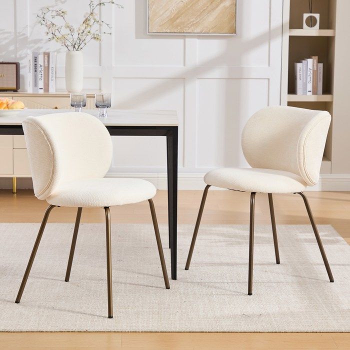 Chaise à manger chenille 2 pièces dossier incurvé confortable rembourrage doux pieds métal bronze couleur crème