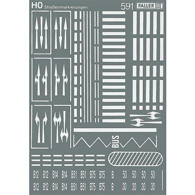 Lot Signalisation Routière FALLER HO – 120 Panneaux + Décor Busch (neuf)