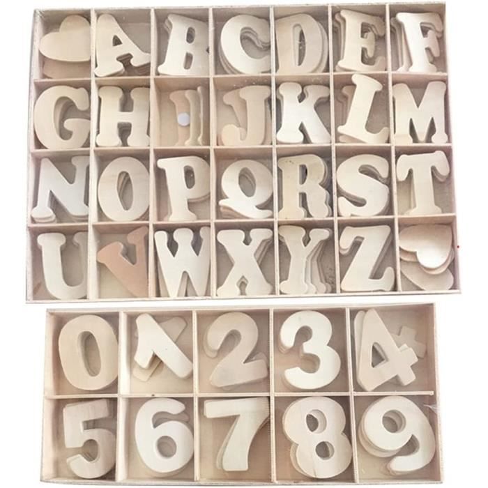 Un Ensemble De Lettres En Bois Dans Une Boîte En Bois Vue Supérieure