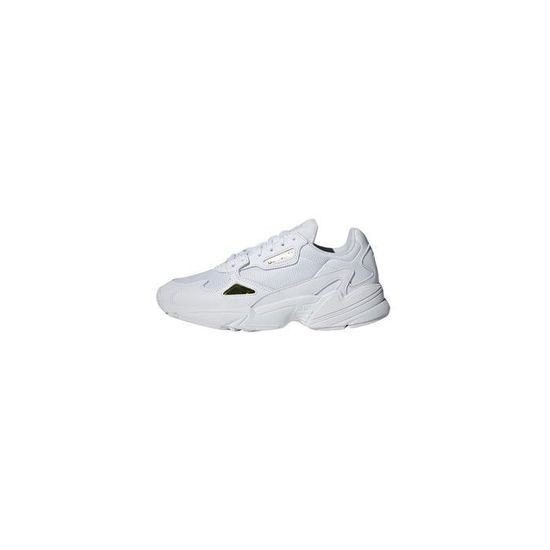 Basket adidas outlet falcon blanche
