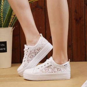 basket toile dentelle adidas femme