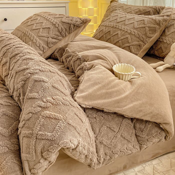 Housse de Couette Flanelle 200x230 cm Parure de Lit Polaire Chaude Hiver Comprend 1 Drap 250×230 et 2 Taies d’Oreiller brun café