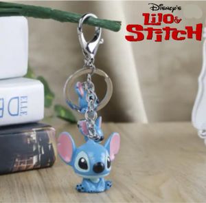 Stitch - Porte-Clés 2D - PVC Souple - Stitch et fleur