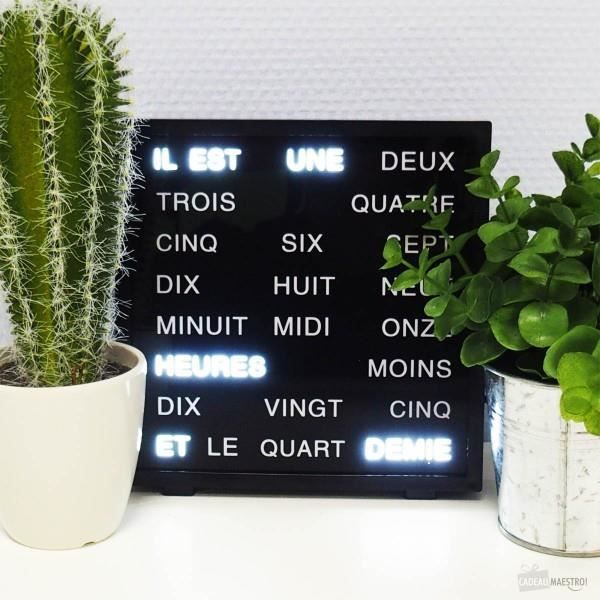 Horloge à Mots LED - Cadeau Maestro Noir Et Blanc