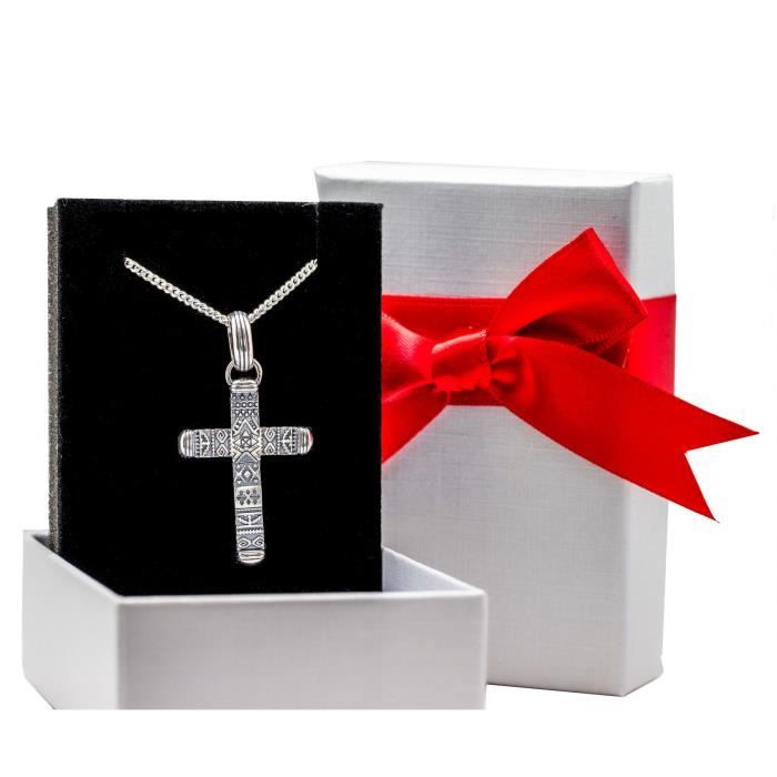 Chaine avec croix à motifs pour homme en argent 925 massif vieilli et boite pour offrir Chaine avec croix à motifs pour homme en argent 925 massif vieilli et boite pour offrir