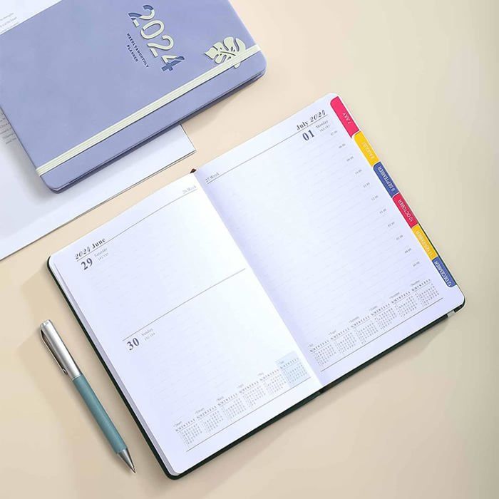 Pascualina Agenda 2026 Dohe - School Planner 2025 2026 - One Day To A Page, Size A5 (15 X 21 Cm), Spanish And English, September To June, Double Spiral Binding And Elastic Band Agenda Espanol