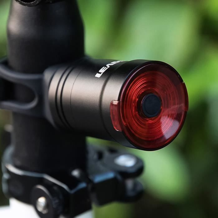 BBB Salute BLS-145 - Feu Arrière Vélo USB Rechargeable, Étanche IPX7, 8 Lumens, Modes Flash, Fixation Selle Facile