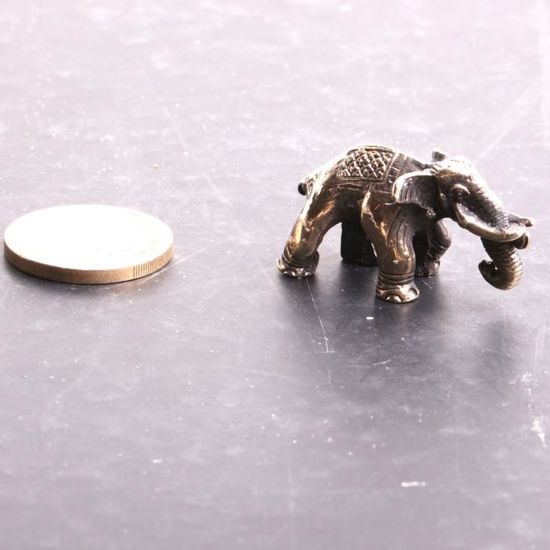 Figurine éléphant miniature collection décoration de vitrine 