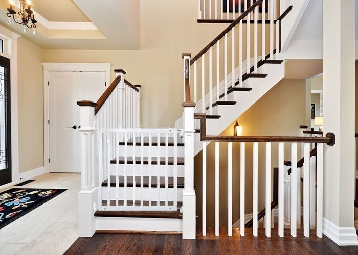 Comparer les prix de Safetots No Trip Barrière de Sécurité en Bois, 72 cm - 79 cm, Blanc, Barrière d'escalier en bois, Barrière de sécurité vissée