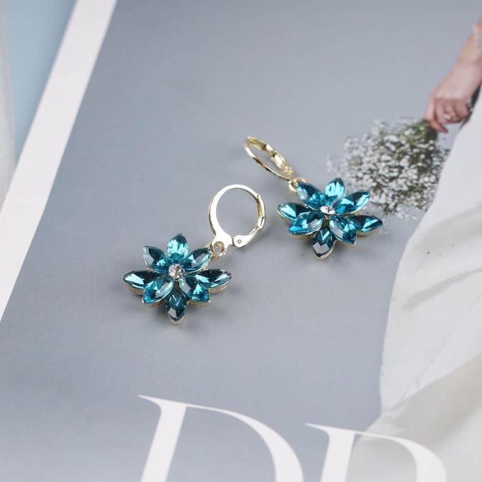 Boucles d'oreilles vintage avec fleur en pierre bleue main image 0