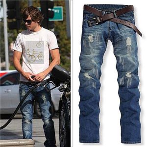 JEANS Boutique Hugo--Jeans Homme Regular - Bleu