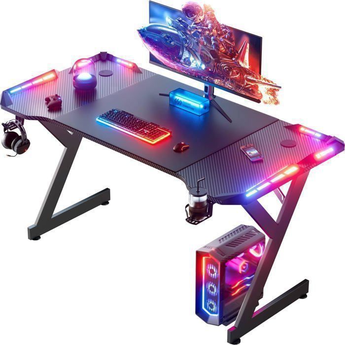 HLONONE Bureau Gaming LED 120 × 60 cm Bureau Gamer Ergonomique avec Porte-gobelet et Crochet pour Casque Fibre de Carbone Noir