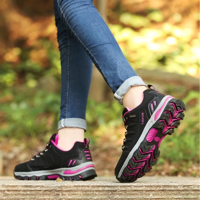 https://www.cdiscount.com/pdt2/3/8/4/4/700x700/mp54583384/rw/chaussures-marche-randonnees-femme-trekking-outdoo.jpg