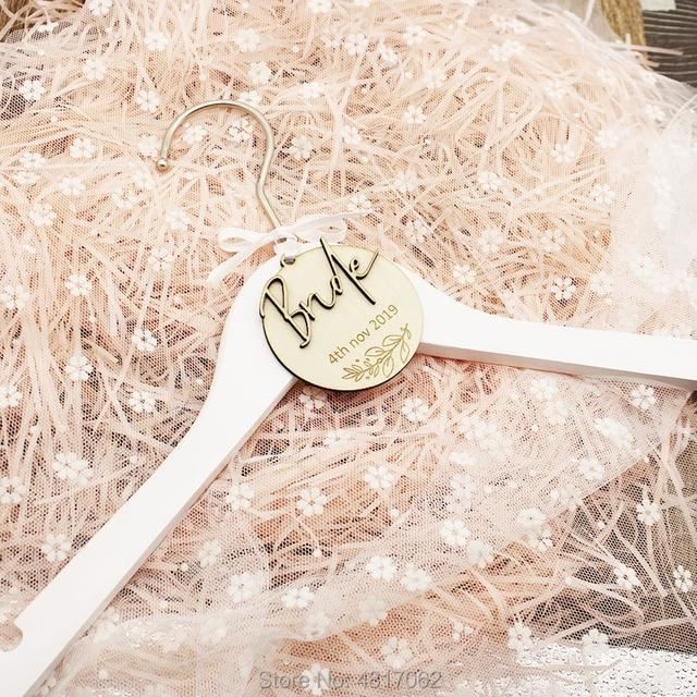 Cintre Brillant Pour Robe De Mariée Personnalisé – Nom De La Mariée Personnalisé – Avec Ou Sans Date De Mariage, Cadeau De Demoiselle D'honneur (2 Cintres