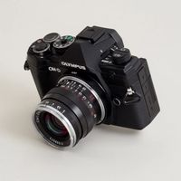 Bague d'adaptation Urth pour objectifs Leica M Lens et boîtiers Micro Four Thirds M4/3